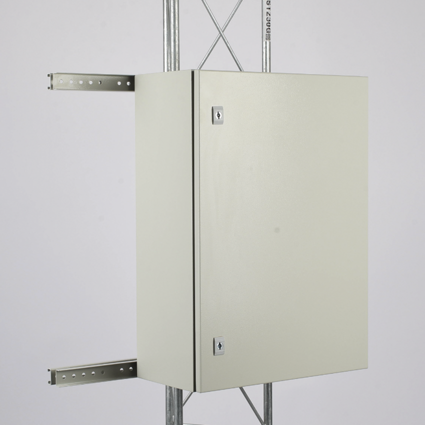 Montaje Universal de Torre para Montar Gabinetes de 30-80 cm de ancho.