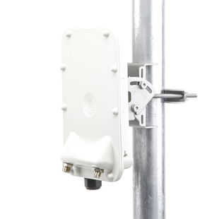 PTP-550  Hasta 1.36 GBps / 4910 - 6200 MHz / 802.11 AC Wave 2  MU-MIMO 4: 4x4 / BackHaul Conectorizado / Ideal para distancias de +80 km (C050055H014A)