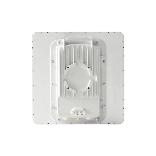 PTP-550  Hasta 1.36 GBps / 4910 - 6200 MHz / 802.11 AC Wave 2  MU-MIMO 4: 4x4 / BackHaul con Antena Integrada (Alta ganancia 23 dBi)   (C050055H016A)