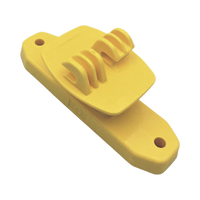 Aislador de Paso color Amarillo reforzado para cercos eléctricos, resistente al clima extremoso