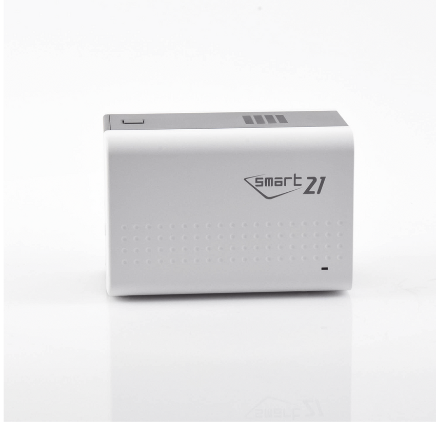 Impresora de Tarjetas Semi- automática SMART21 / Ingreso de Tarjetas Manual/Incluye Ribbon, Software y 100 Tarjetas PVC