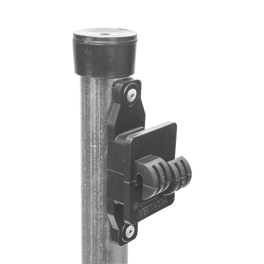 Poste de Paso de 1.2m para Cerca Electrificada.Tubo Galvanizado cal. 18 de 1"Diam. con Tapón y 5 Aisladores Instalados.