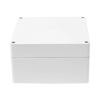 Gabinete Plástico para Exterior (IP65) de 160 x 160 x 90 mm Cierre por Tornillos.