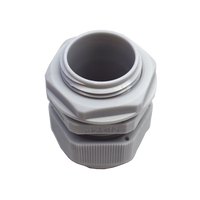 Conector Plástico Blanco Tipo Glándula para Rosca NPT 1"