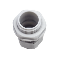 Conector Plástico Blanco Tipo Glándula para Rosca NPT 1/2"