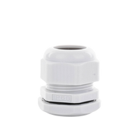 Conector Plástico Tipo Glándula para Cable de 18 a 25 mm de Diámetro.