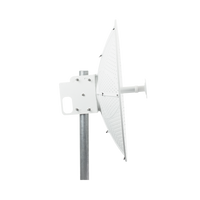 Antena direccional para C5x, C6x, B6X y B5x, Guía de onda para mantener la integridad de la señal y minimiza la pérdida en transmisión , 4.9 - 6.5 GHz, 3 ft, Ganancia de 34 dBi, Montaje incluido