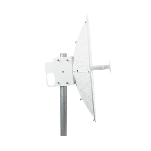 Antena direccional para C5x, C6x, B6X y B5x, Guía de onda para mantener la integridad de la señal y minimiza la pérdida en transmisión , 4.9 - 6.5 GHz, 3 ft, Ganancia de 34 dBi, Montaje incluido