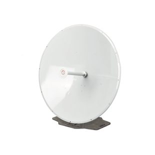 Antena direccional para radios C5x, C6x, B5x / Guía de onda para maximizar la conexión en transmisión / 4.9 - 6.5 GHz / 4ft / Ganancia de 36 dBi / Montaje incluido.
