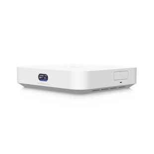 UniFi Cloud Gateway MAX, Router con todos los servicios UniFi, administra hasta 30 dispositivos UniFi y 300 clientes. 1 pto WAN 2.5G, 4 pts LAN 1G (uno configurable como WAN), seguridad IDS/IPS, VPN, bloqueo de apps/URLs, 512 GB memoria interna