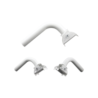 Montaje universal flexible para instalación en poste o pared, compatible con equipos Ubiquiti, Mimosa, Cambium y Altai