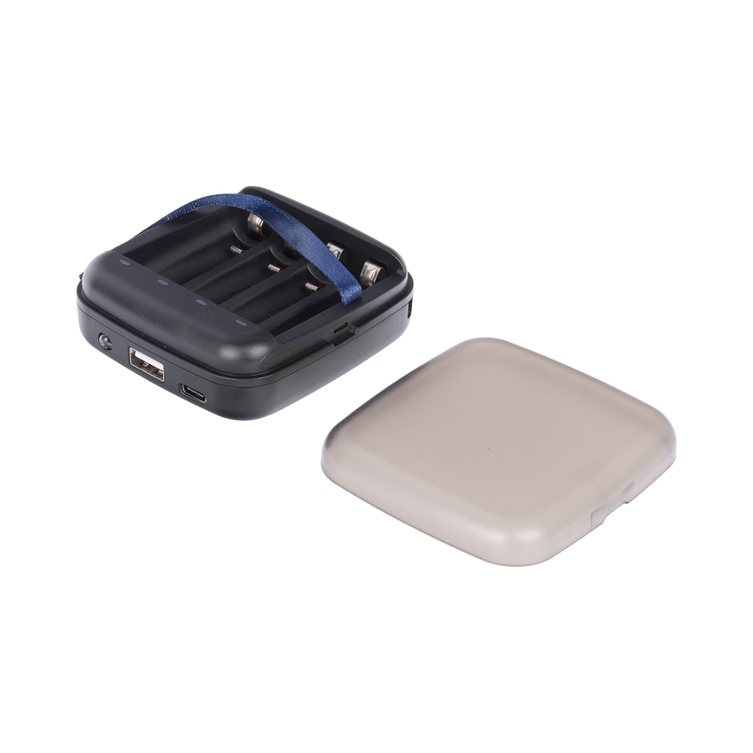 Power bank y Cargador para baterías 2 en 1,  carga individual y/o  simultánea hasta 4 baterías,  (AA y AAA, Ni-MH y Li-Ion)