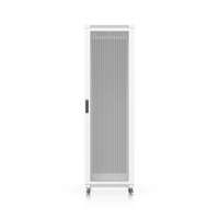 UACC Rack Cabinet 42U (600 × 1000 mm) – Gabinete de Piso Totalmente Ensamblado con Ventiladores Integrados, Paneles Removibles, Ruedas con Seguro y Puerta Frontal Perforada para Óptimo Flujo de Aire
