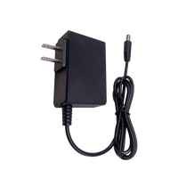 Adaptador de Corriente DC / 5V 3A 15W / Entrada 100-240V AC / Protección Sobre-Corriente y Cortocircuito / LED Indicador / Plug 5.5mm x 2.1mm