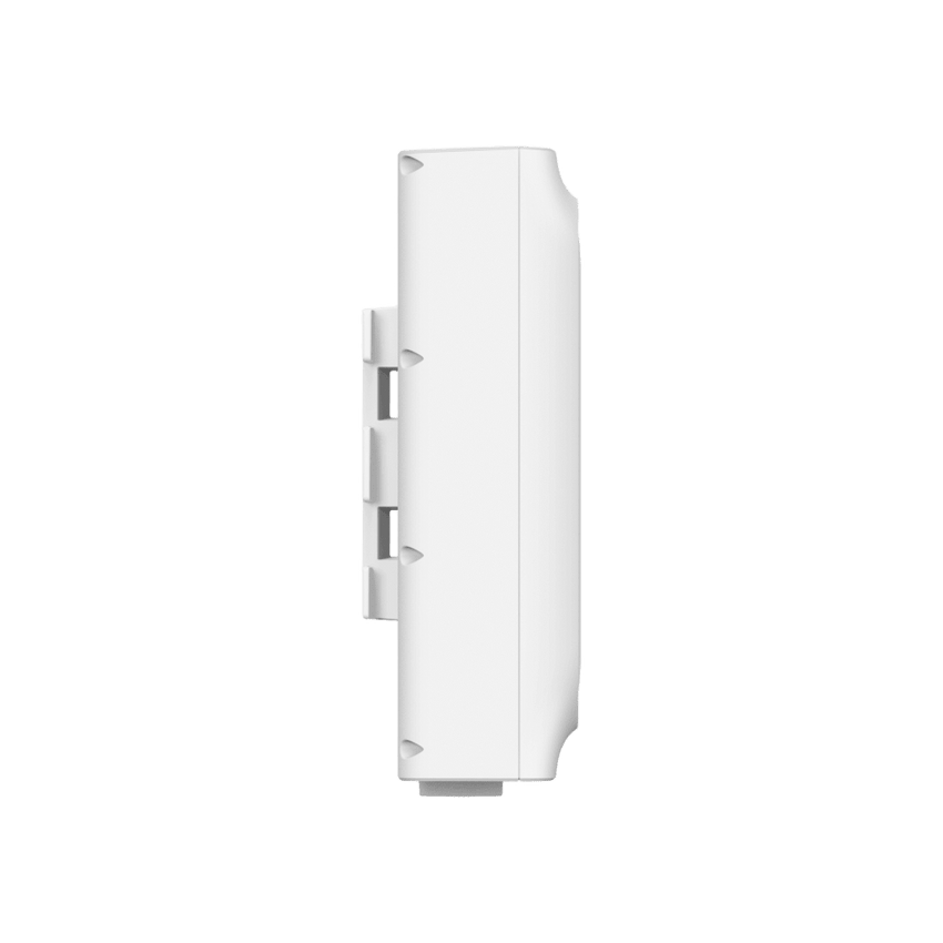 Punto de Acceso Wi-Fi 7 Exterior Tri-Banda / Omnidireccional IP68 / 11 Gbps (US) / 2.4G+5G+6G con AFC / 2.5G PoE+ / Cobertura 300 m² (3,200 ft²) / Gestión Omada SDN / GPS