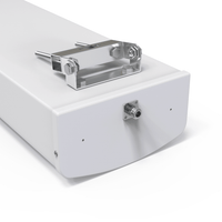 Antena Sectorial para Exterior / Frecuencia 1710-2190 MHz / Ganancia 18 dBi / Ancho de Banda 480 MHz / VSWR ≤1.5 / Potencia Máxima 200W / IP65 / Montaje en Tubo
