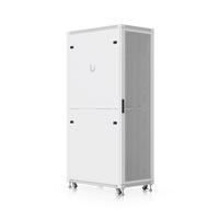 UACC Rack Cabinet 42U (600 × 1000 mm) – Gabinete de Piso Totalmente Ensamblado con Ventiladores Integrados, Paneles Removibles, Ruedas con Seguro y Puerta Frontal Perforada para Óptimo Flujo de Aire