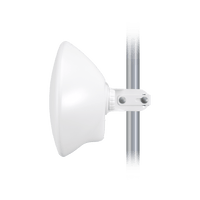 Cliente LTU PtMP 5 GHz de Alto Rendimiento de hasta 900+ Mbps, Radio de Análisis Espectral y Radomo Integrado