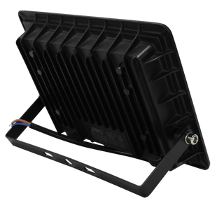 Reflector LED Multicolor RGB IP66 para Interior/Exterior / 10W-50W / 900-4500 Lúmenes / Control Remoto 7 Colores / Vida Útil 50,000 Horas / Aluminio y Vidrio Templado / Ángulo 120°