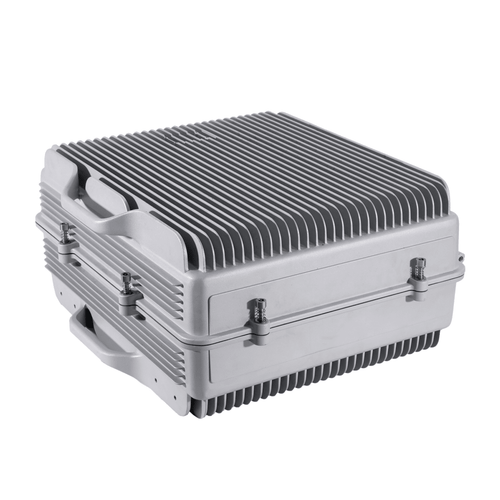 COBERTURA DE HASTA 5 km / Amplificador de Señal Celular / Banda 2, 1900 MHz. / 20 Watts de Potencia / Banda Ancha Multioperador / Protección Autoexcitación / Pantalla Interior para Monitoreo / Gabinete IP65.