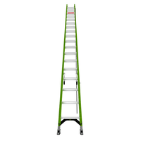 Escalera de Extensión de Aluminio + Fibra de Vidrio HYPERLITE de 10.9 m (36 ft)  /  Capacidad 300-375 lb (136-170 kg) / No. de Parte 17736.