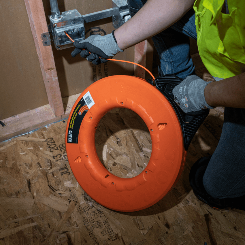 Guías Jalacables de Fibra de Vidrio Multirranuradas / Diseño de Baja Fricción / Rendimiento de Fibra de Vidrio a Costo 25% Más Bajo / No Conductoras / Guía de Espiral de Acero de 7