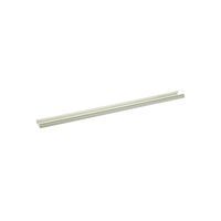 Base para canaleta T-45, de PVC rígido, con orificios perforados para montaje, 60.3 x 18.5 x 3000 mm, Color Blanco Mate