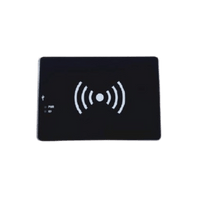 Lector RFID UHF de Sobremesa / Frecuencias UHF 866-868MHz y 902-928MHz / Protocolo EPC C1 GEN2 (ISO18000-6C) / Distancia de Lectura Máx. 80 cm / Alimentación y Comunicación por USB Tipo C / Grado de Protección IP44 / Tama&n