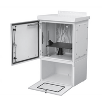 Gabinete Para Exterior OSP ComLine de 18 UR con espacio para Baterías, 700 mm de Ancho, 600 mm de Profundidad De Aluminio, Color Gris Claro Con Protección NEMA 4/12/4X/3/3R; IP66