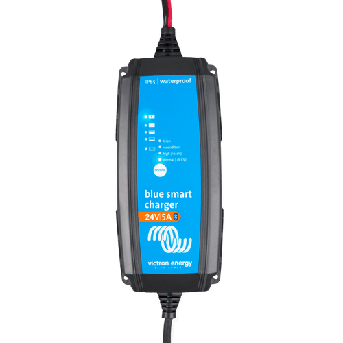 Blue Smart IP65 24/5 / Cargador de Baterías 24V, 5A / Para Ambientes Marinos y Terrestres. /  Para baterías de Plomo y Litio