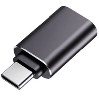 Adaptador USB-A a USB-C de Yealink para conectar accesorios y auriculares compatibles.