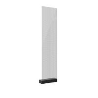 Panel LED Transparente / Pixel Pitch 3.91 mm / 250 x 1,200 mm (4 piezas / 1 m2) / Transparencia 82% / Brillo 1500-5000 nits / SMD1717 / Instalación Pegado-Colgado-Fijo