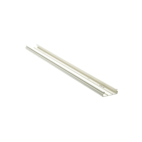 Base para canaleta T-45, de PVC rígido, con orificios perforados para montaje, 60.3 x 18.5 x 2400 mm, Color Blanco