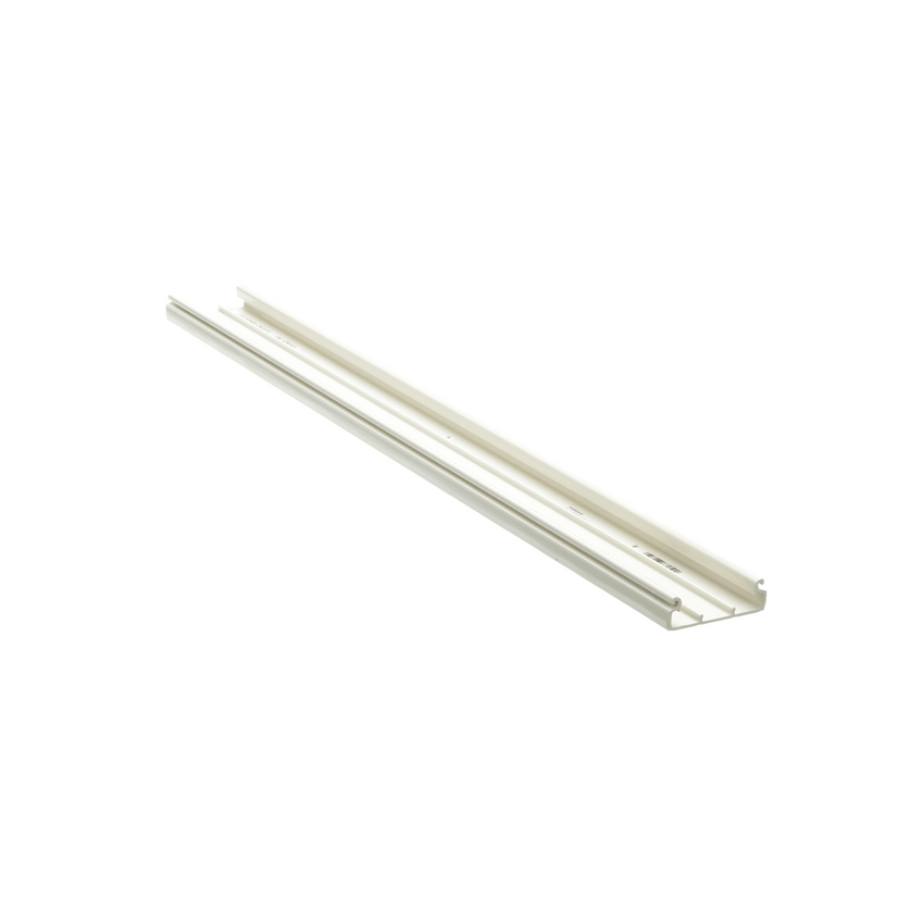 Base para canaleta T-45, de PVC rígido, con orificios perforados para montaje, 60.3 x 18.5 x 2400 mm, Color Blanco