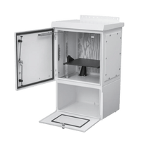Gabinete Para Exterior OSP ComLine de 12 UR con espacio para Baterías, 600 mm de Ancho, 500 mm de Profundidad De Aluminio, Color Gris Claro Con Protección NEMA 4/12/4X/3/3R; IP66